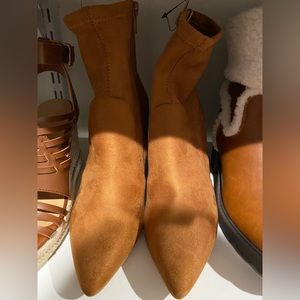 Camel heeled booties